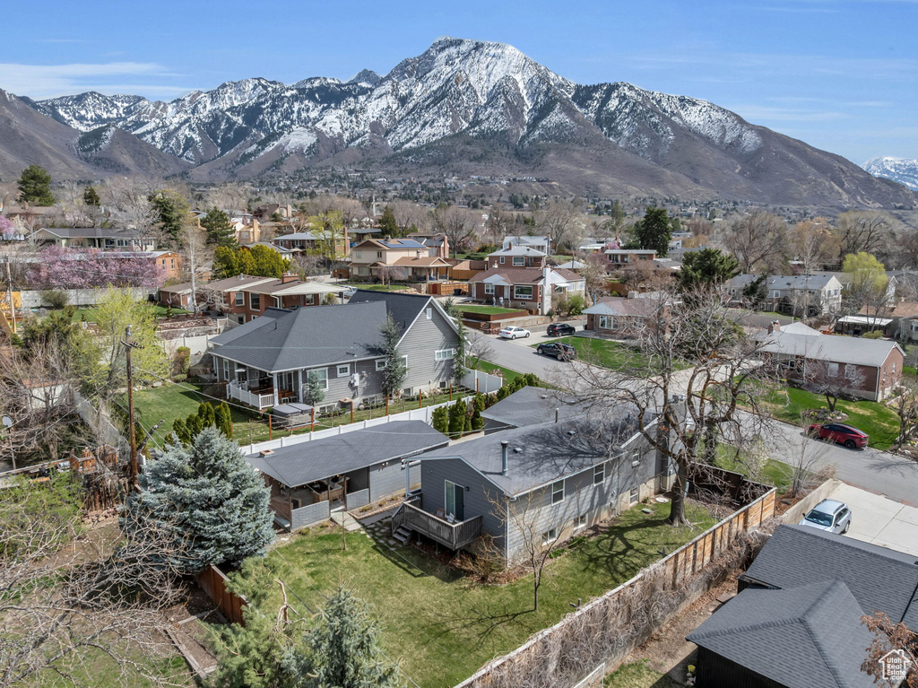 Bird's eye view with a mountain view and a residential view