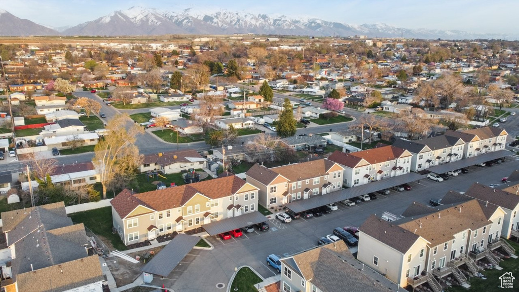 Aerial view featuring a residential view and a mountain view