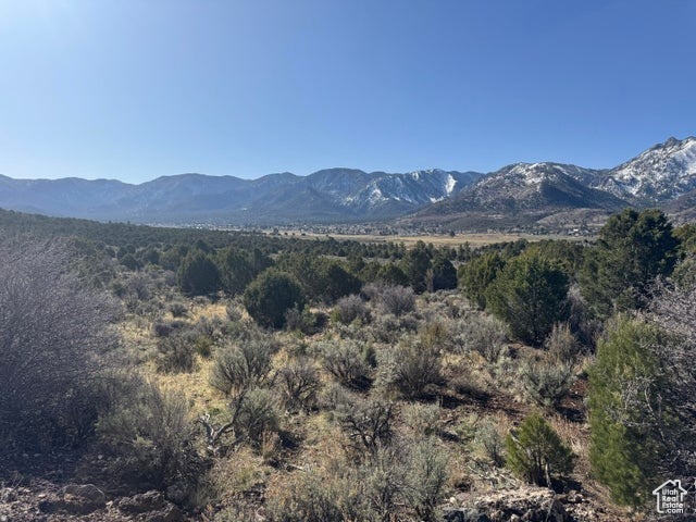 View of mountain feature