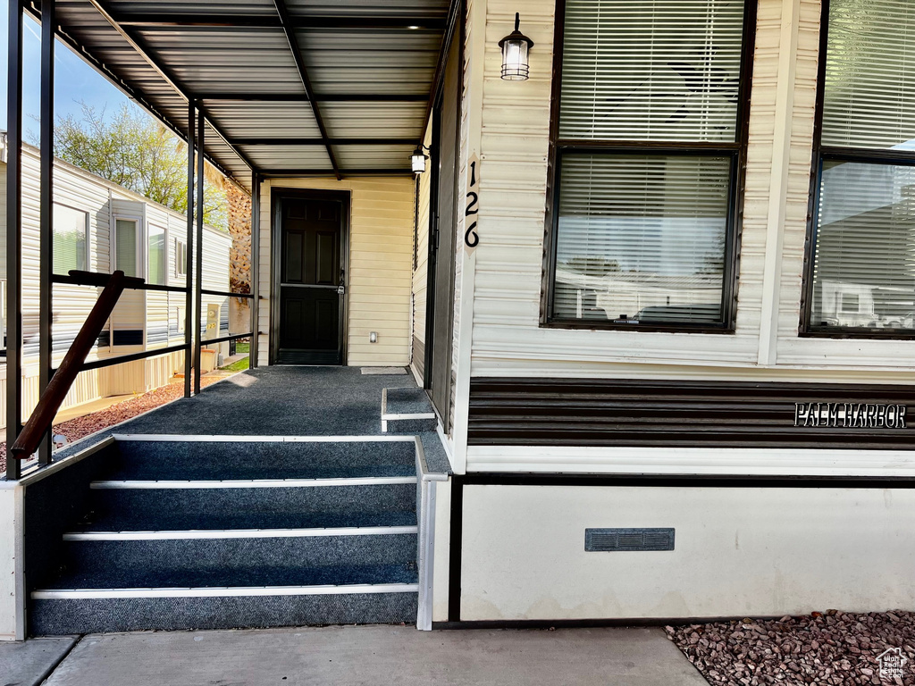 View of property entrance