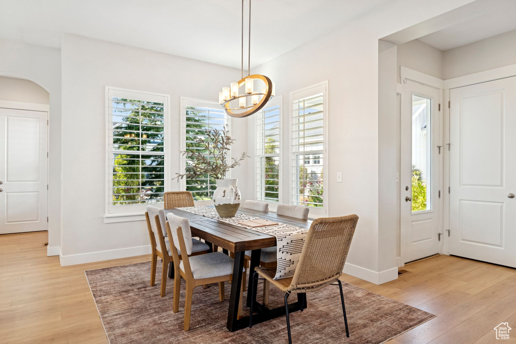 Photo 4 for MLS #2076664 at 10713 S Lake Terrace Ave