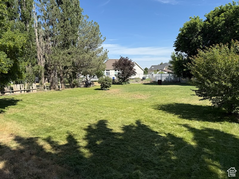 1962 E 7700 S South Weber, UT 84405