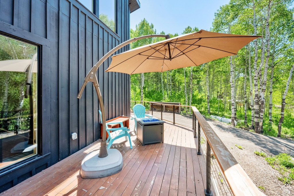 Deck with an outdoor fire pit