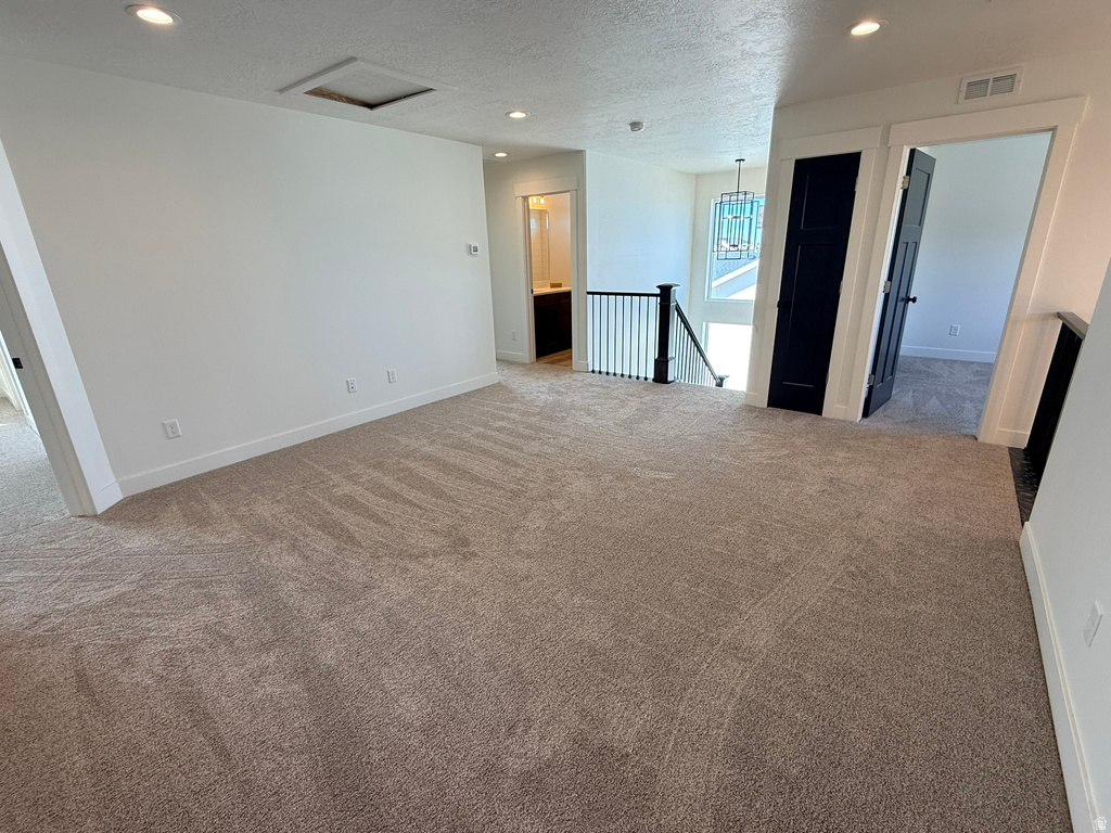 2405 W 3200 N Farr West, UT 84404