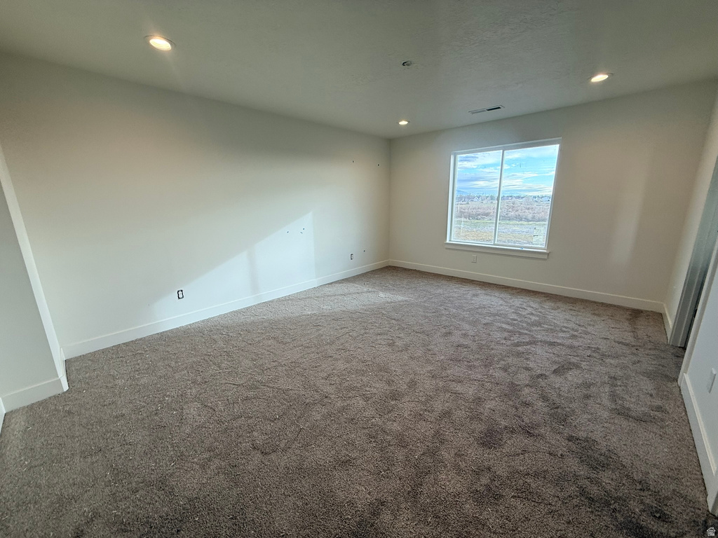 2405 W 3200 N Farr West, UT 84404