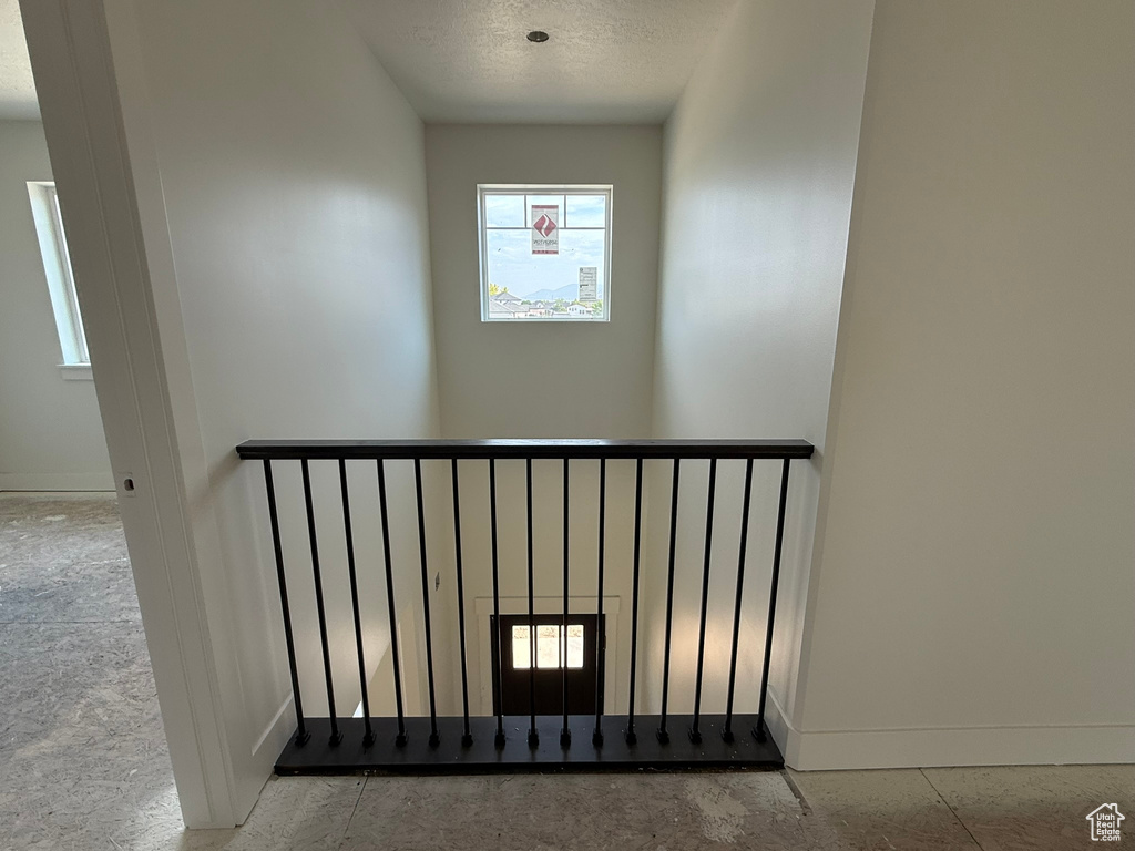 2405 W 3200 N Farr West, UT 84404
