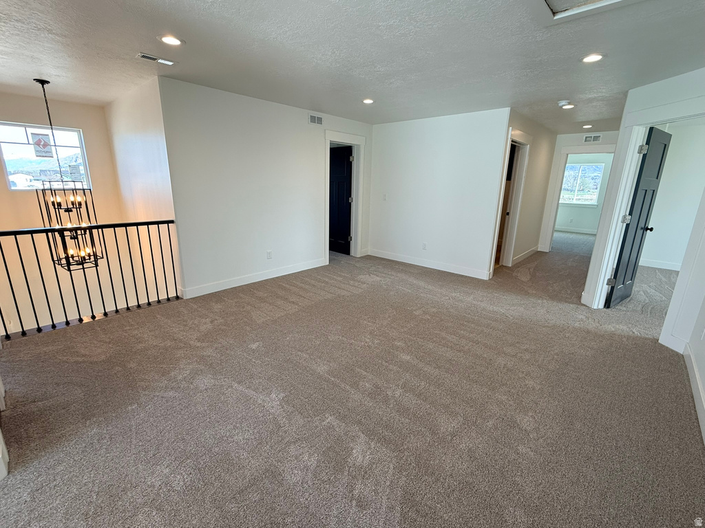 2405 W 3200 N Farr West, UT 84404