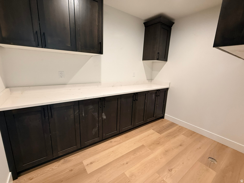 2405 W 3200 N Farr West, UT 84404