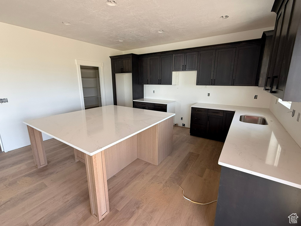 2405 W 3200 N Farr West, UT 84404