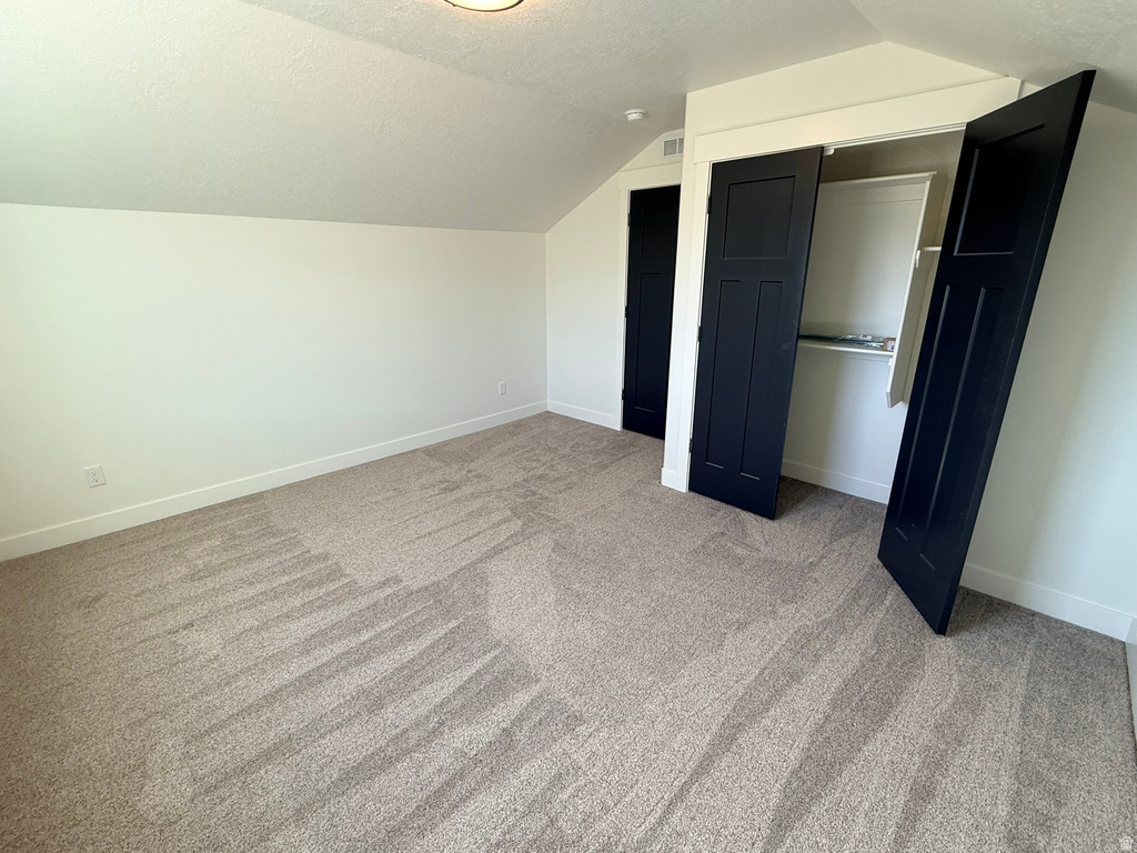 2405 W 3200 N Farr West, UT 84404