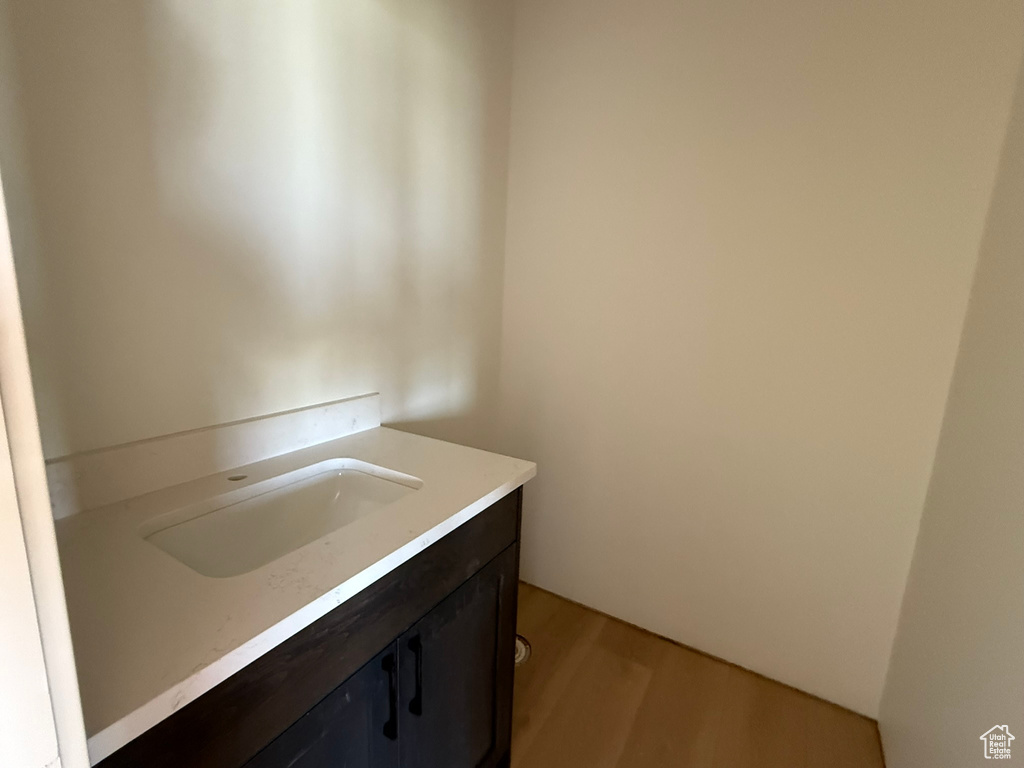 2405 W 3200 N Farr West, UT 84404