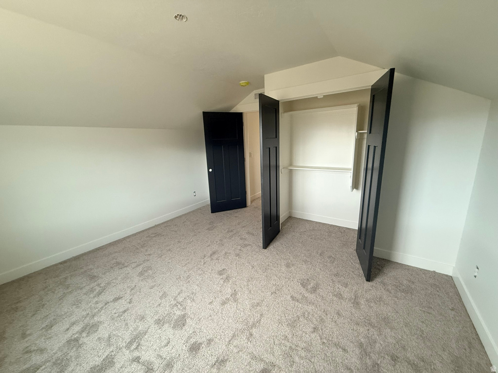 2405 W 3200 N Farr West, UT 84404