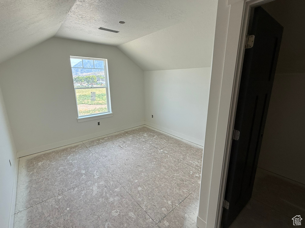 2405 W 3200 N Farr West, UT 84404