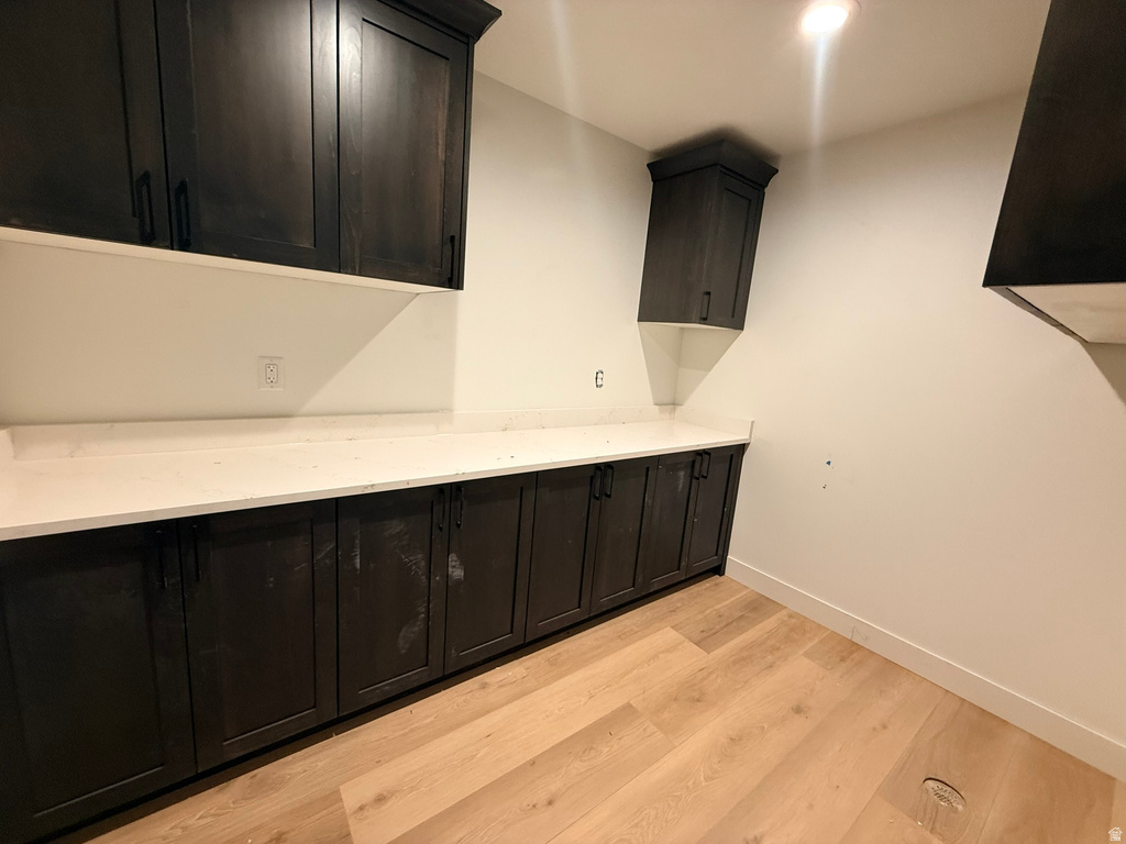 2405 W 3200 N Farr West, UT 84404