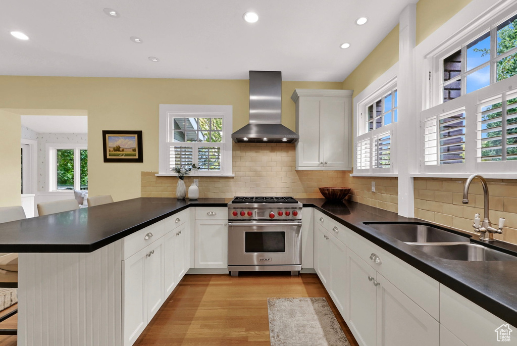 Photo 11 for MLS #2076925 at 1401 E Sigsbee Ave