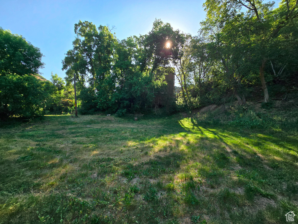 5240 E EMIGRATION RD Salt Lake City, UT 84108