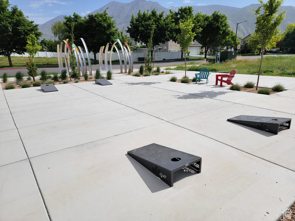 713 S HARRISON DR Springville, UT 84663