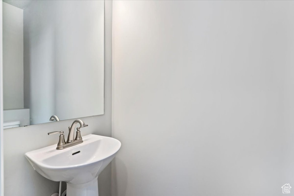Bathroom featuring a sink
