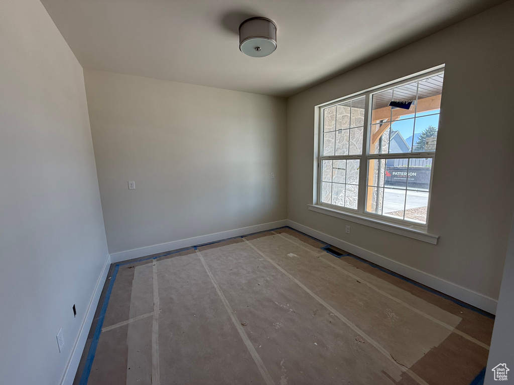 Spare room with baseboards