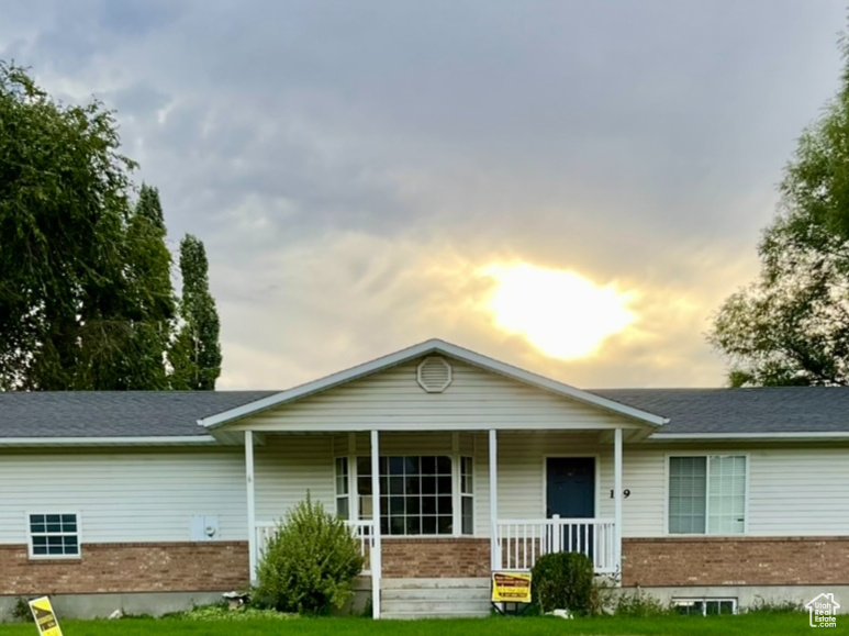Photo 3 for MLS #2077449 at 129 N 3rd