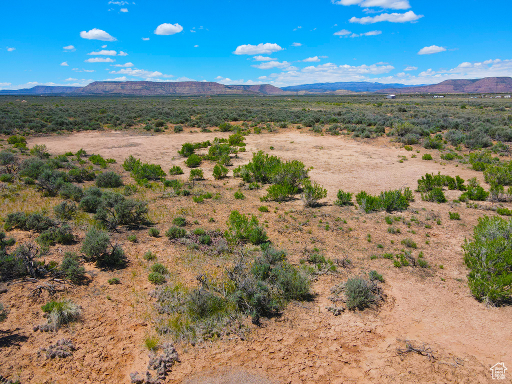 Mountain view with a desert landscape