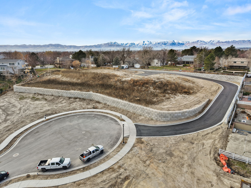 1096 W KINGS LANDING CT South Jordan, UT 84095