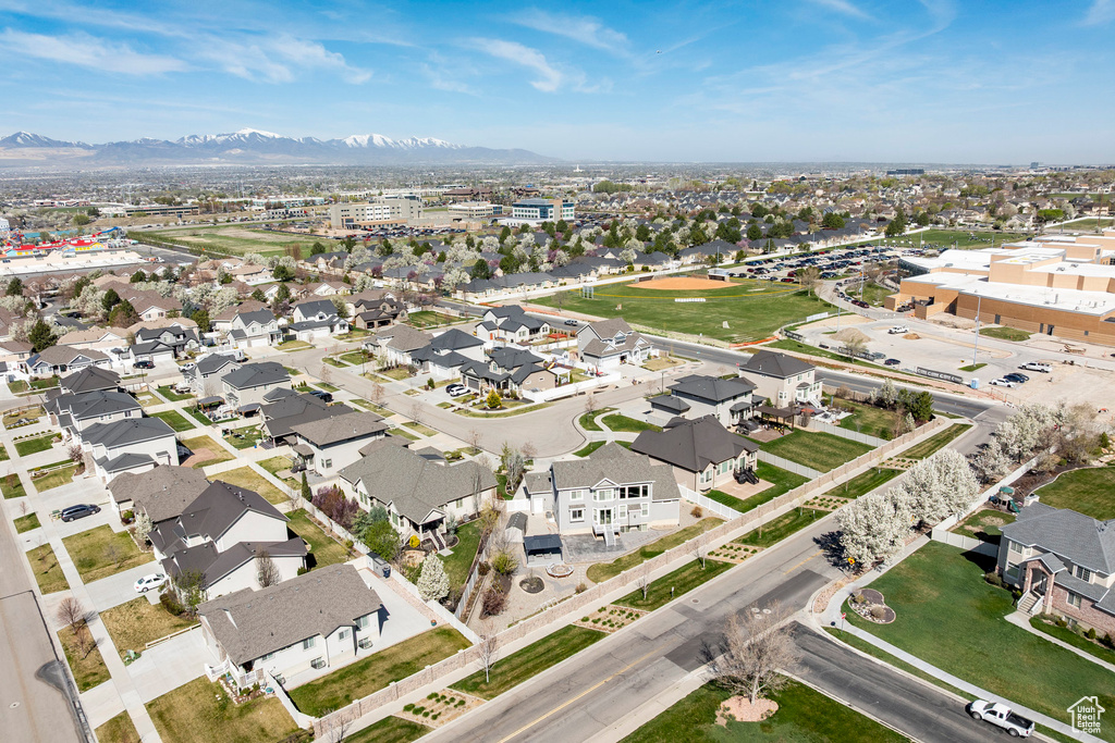 Aerial view with a residential view and a mountain view