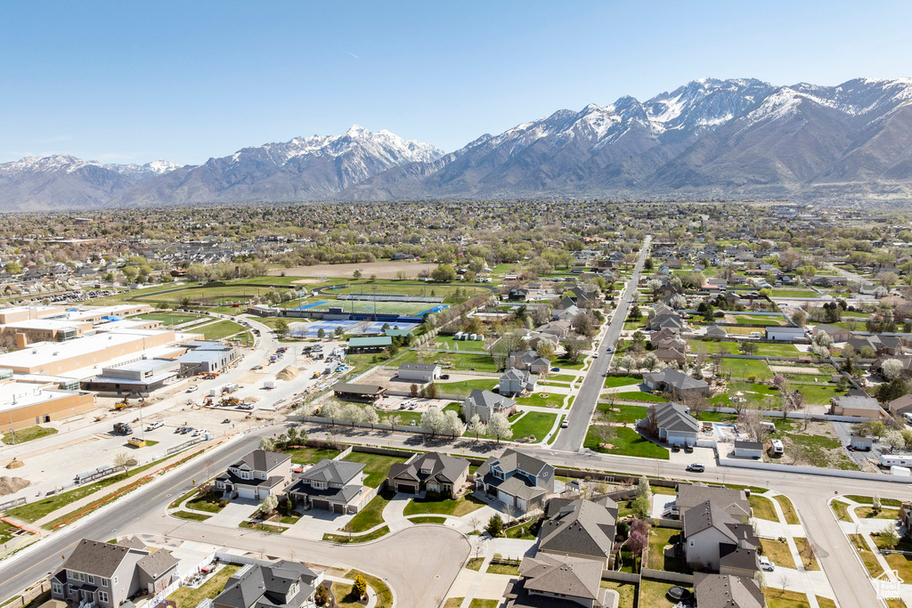 Aerial view with a residential view and a mountain view
