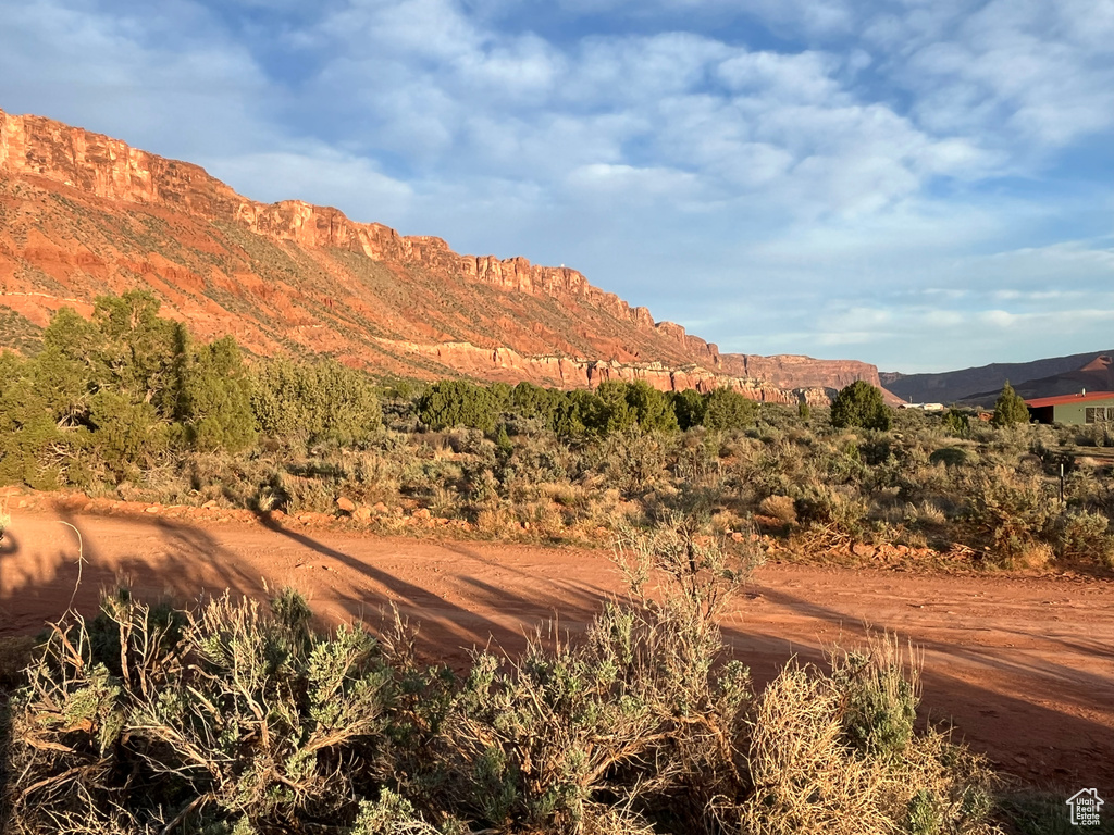 View of mountain feature