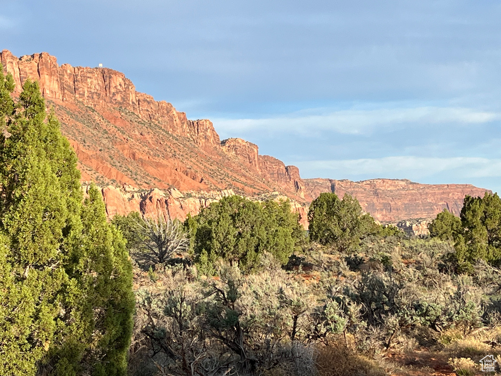 View of mountain feature