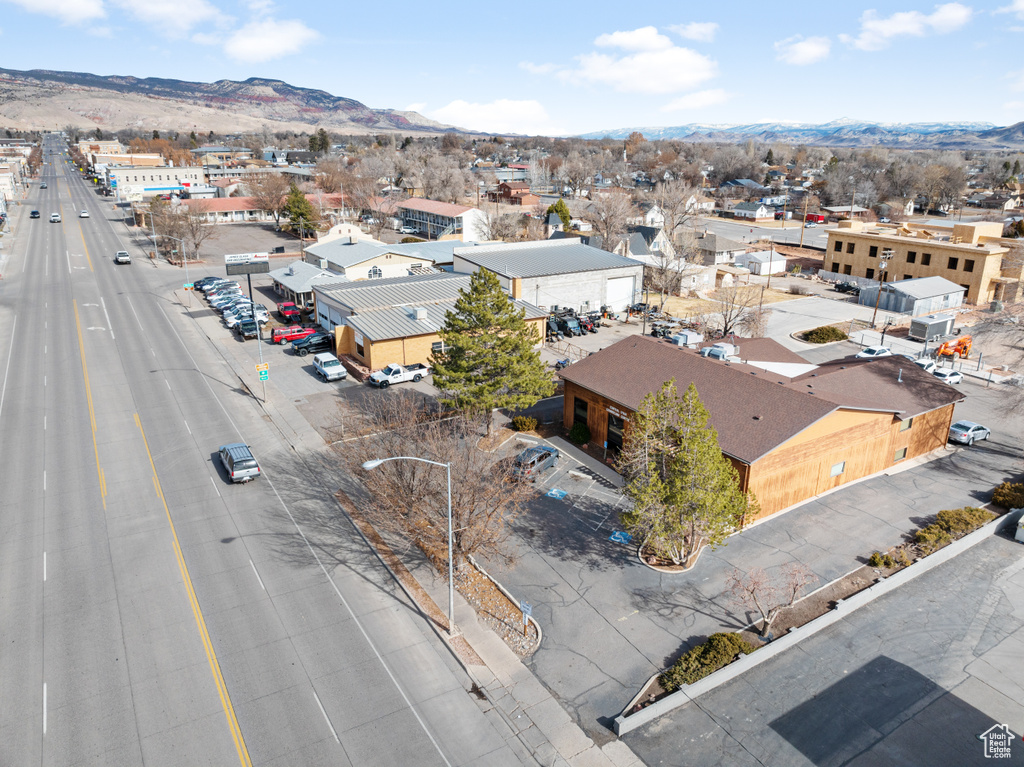 Bird's eye view with a mountain view