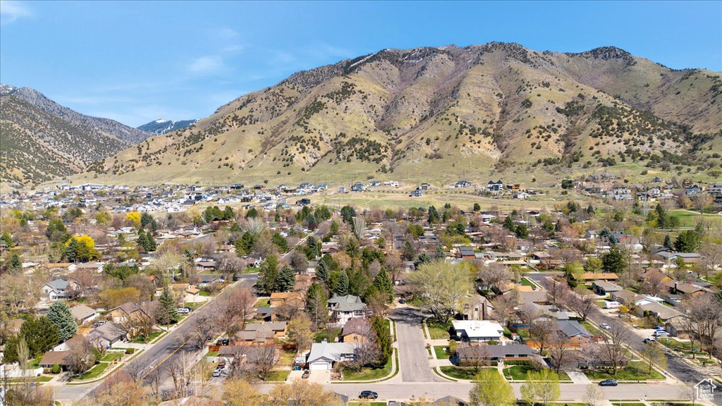 Mountain view featuring a residential view