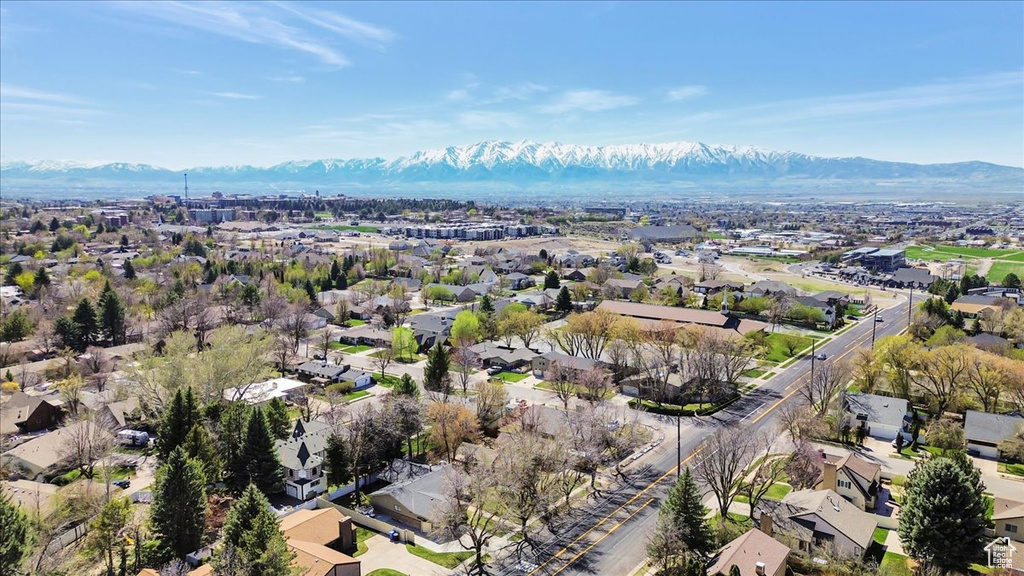 Birds eye view of property featuring a residential view and a mountain view