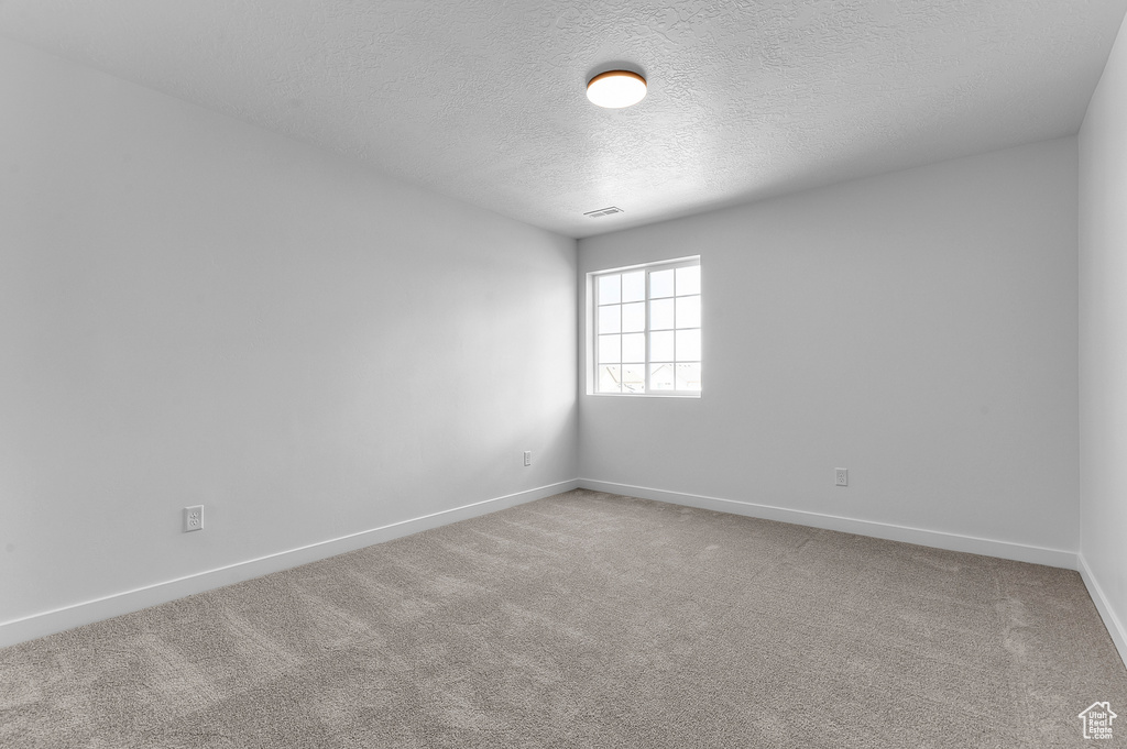 7816 W 2820 S Magna, UT 84044
