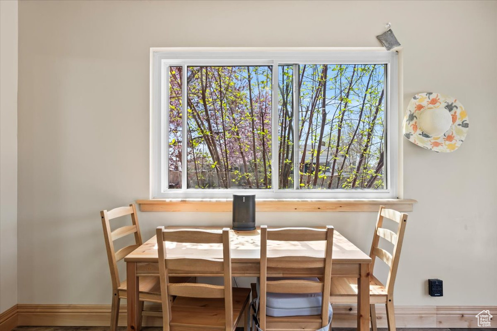 Dining area with baseboards