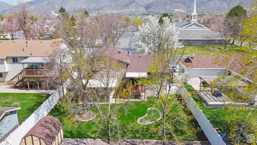 Drone / aerial view featuring a residential view and a mountain view