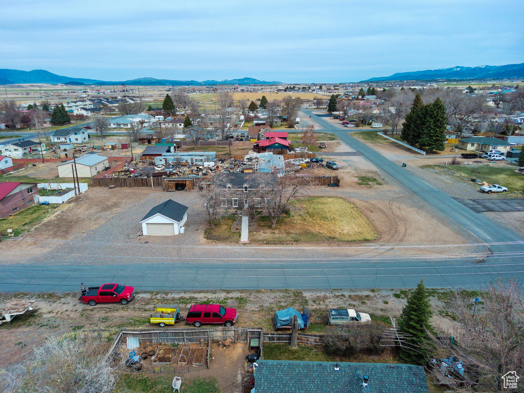 Bird's eye view featuring a mountain view
