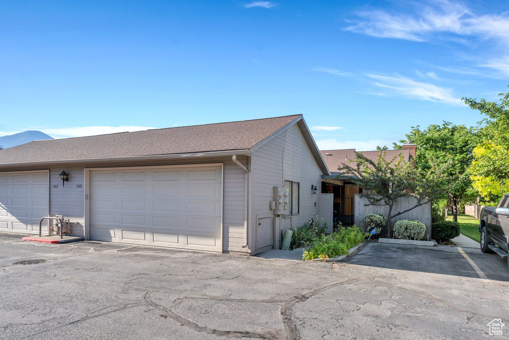 View of side of property