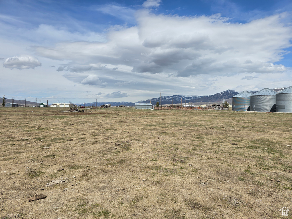 View of yard with a mountain view
