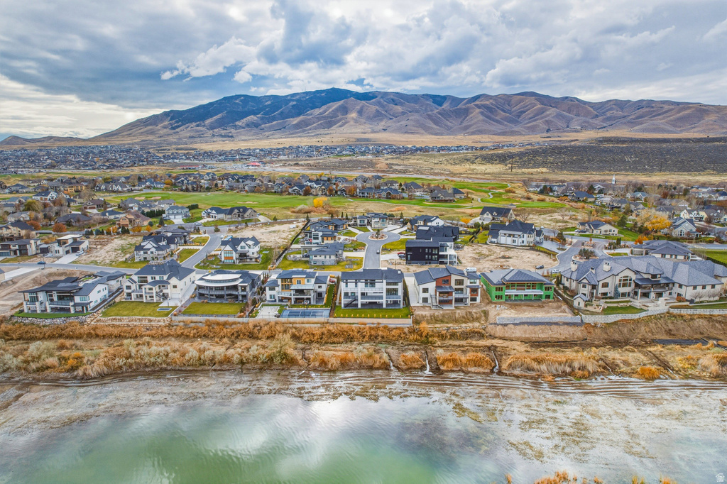 1582 S WILTSHIRE LN Saratoga Springs, UT 84045