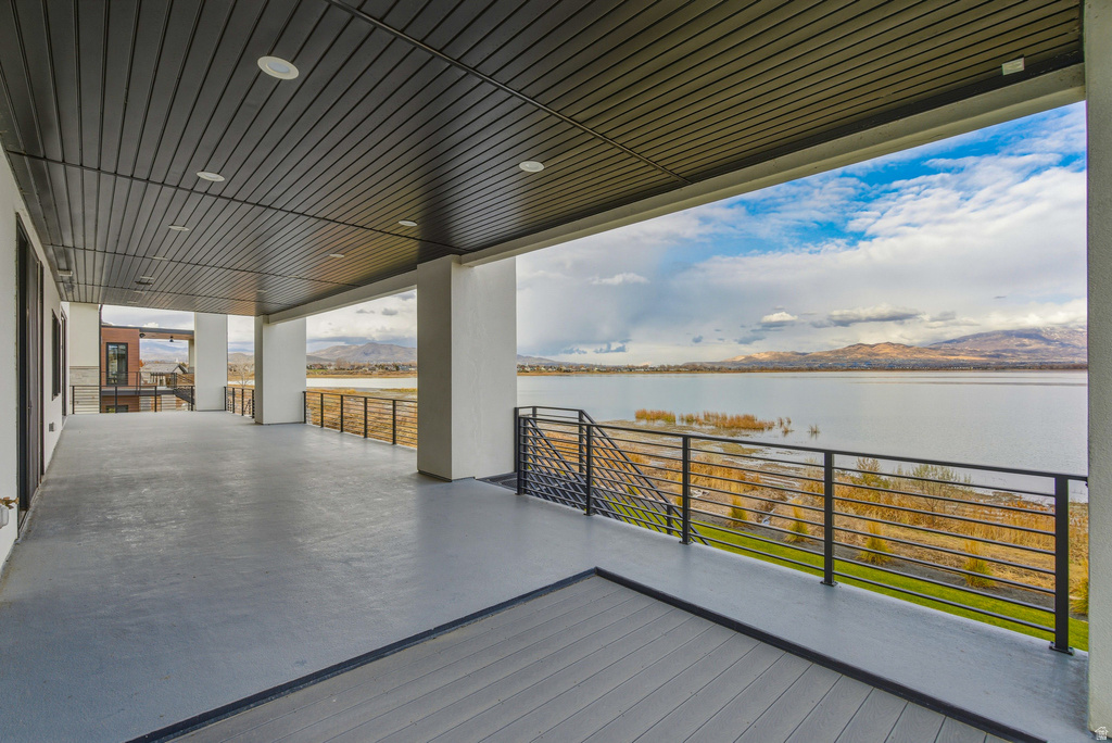 1582 S WILTSHIRE LN Saratoga Springs, UT 84045