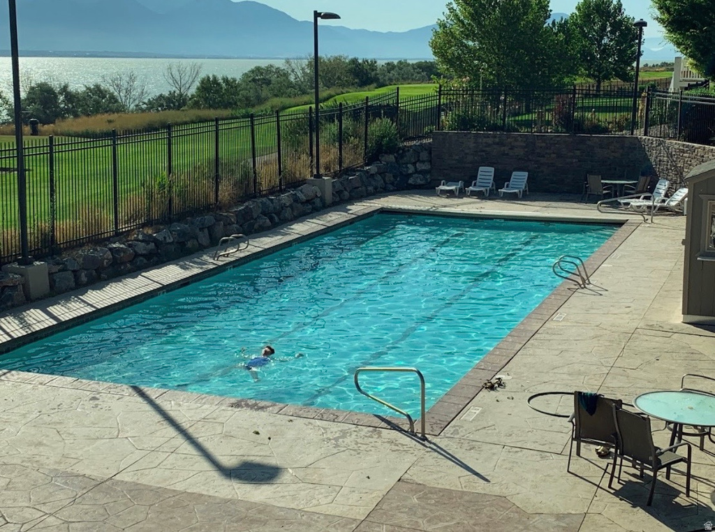 1582 S WILTSHIRE LN Saratoga Springs, UT 84045