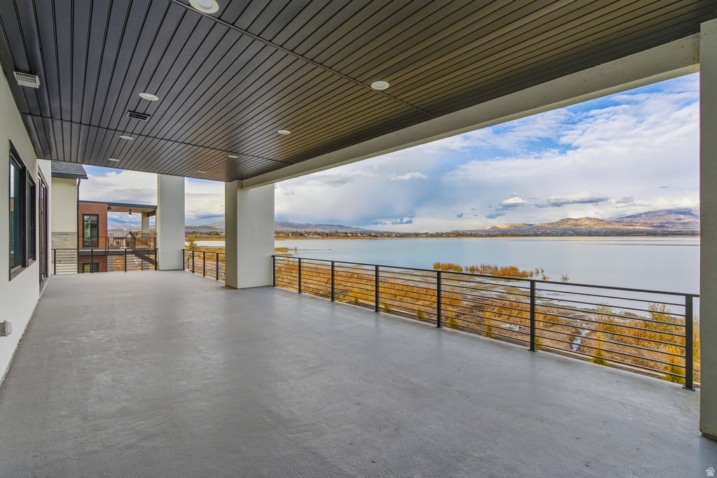 1582 S WILTSHIRE LN Saratoga Springs, UT 84045