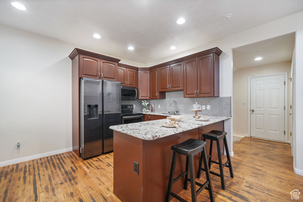 7818 S PONDEROSA WAY Sandy, UT 84094