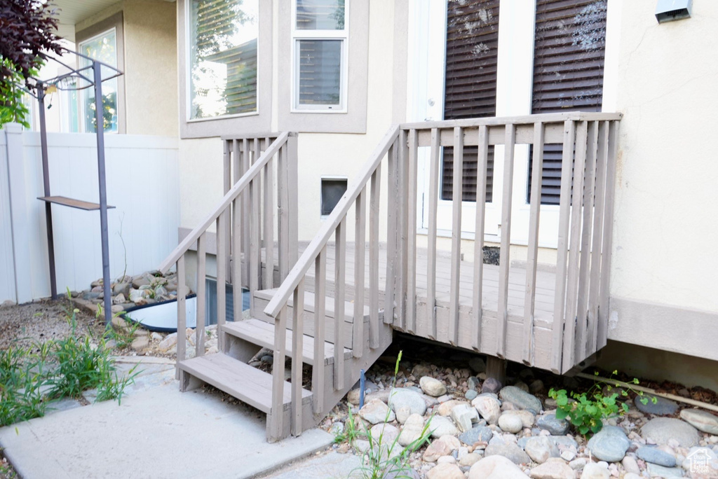 7818 S PONDEROSA WAY Sandy, UT 84094