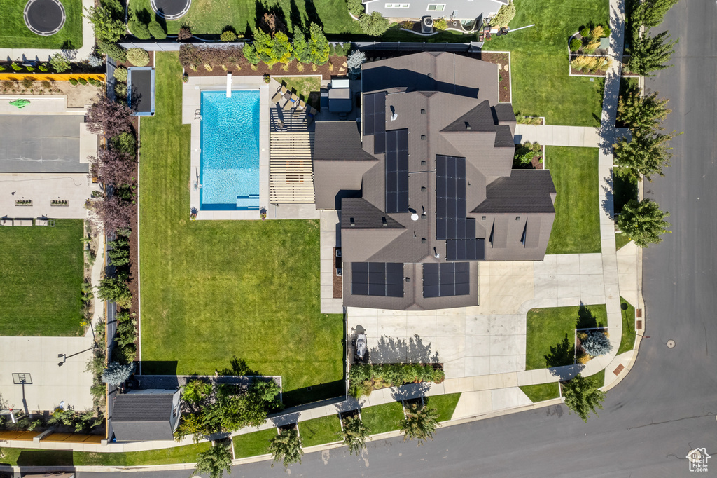 Birds eye view of property