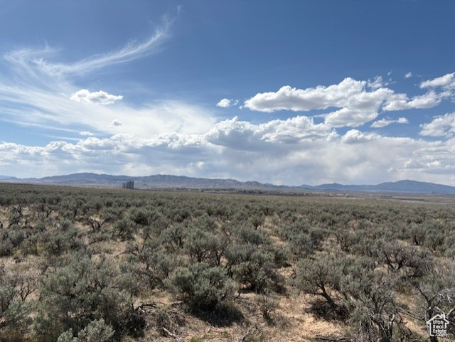 View of mountain feature