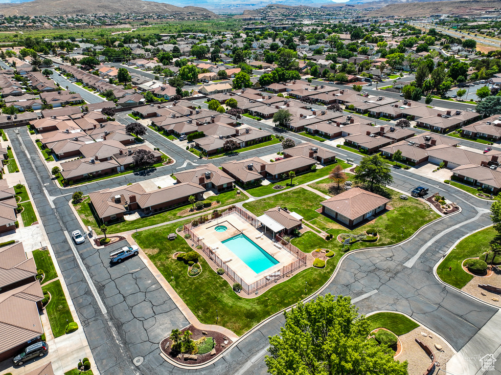 Birds eye view of property featuring a residential view and a mountain view
