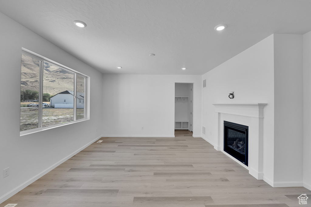 2041 E BURGER ST #1245 Lake Point, UT 84074