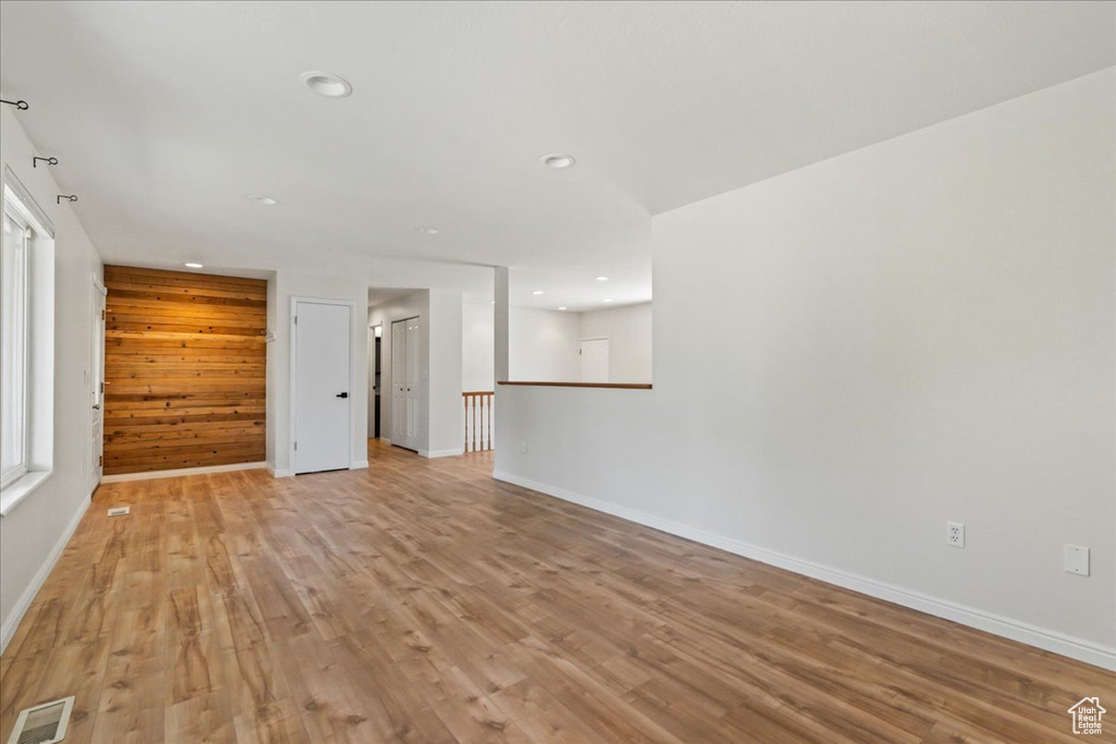 Photo 5 for MLS #2078547 at 1501 W Bluemont Dr